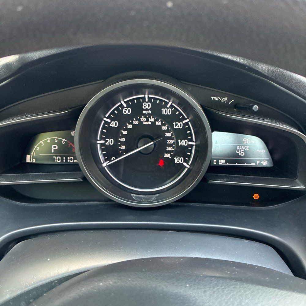 Used 2017 MAZDA MAZDA3 Sport FWD image 7