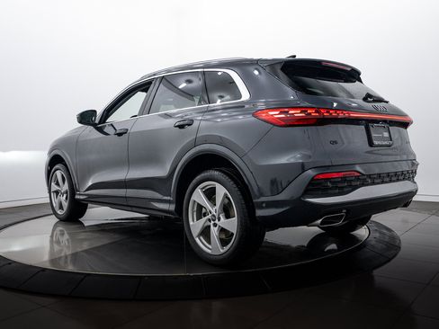 Certified 2025 Audi Q5 Premium Plus w/ Premium Plus AWD/4WD image 5