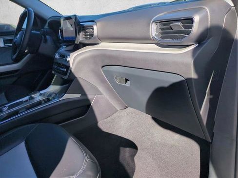 Used 2023 Ford Explorer XLT w/ Equipment Group 202A image 22