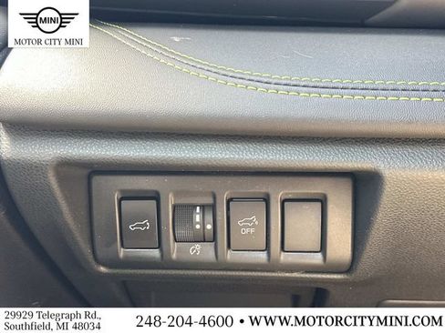 Used 2025 Subaru Outback Onyx Edition AWD/4WD image 29