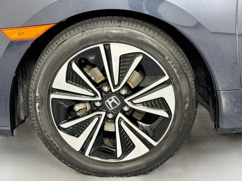 Certified 2018 Honda Civic EX-L image 30