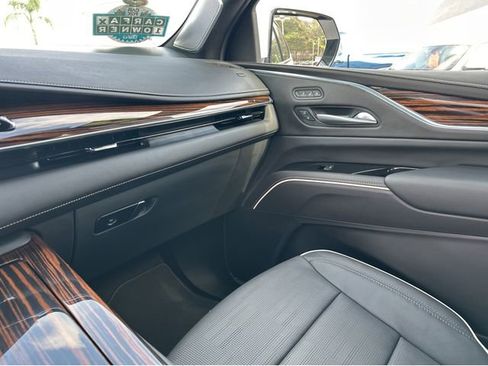 Certified 2024 Cadillac Escalade Premium Luxury w/ Performance Package image 8