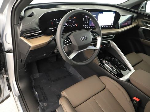 New 2025 Audi Q5 Prestige image 15