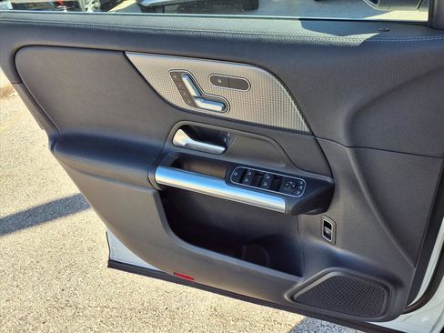 Used 2022 Mercedes-Benz GLA 250 4MATIC image 25