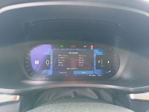 Used 2024 Volvo S60 B5 Core FWD image 12
