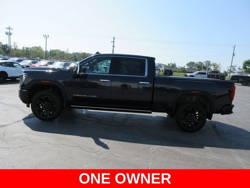 Certified 2024 GMC Sierra 2500 Denali Ultimate AWD/4WD image 12