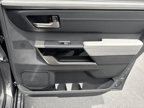 New 2026 Toyota Tundra Limited AWD/4WD image 31