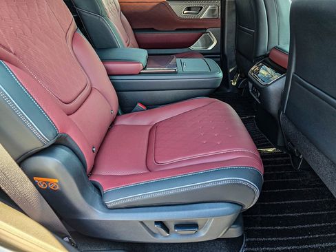 New 2026 INFINITI QX80 Autograph image 43