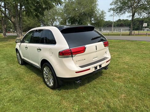 Used 2012 Lincoln MKX AWD image 20