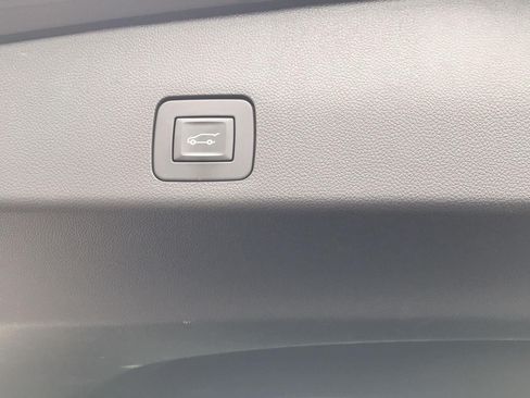 Used 2023 Buick Encore GX Select w/ Sport Touring Package FWD image 14