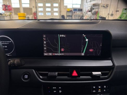 Certified 2025 Kia Seltos SX image 19