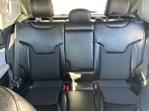 Used 2022 Jeep Compass Latitude w/ Convenience Group image 35