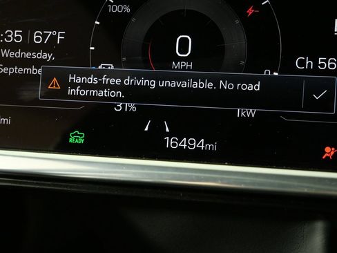 Used 2024 GMC Sierra EV Denali AWD/4WD image 23