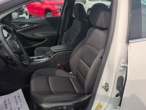 Used 2024 Chevrolet Malibu LT w/ Sport Edition FWD image 18