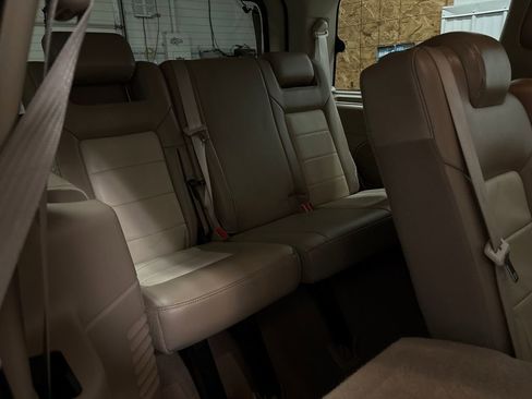 Used 2005 Ford Expedition Eddie Bauer image 24