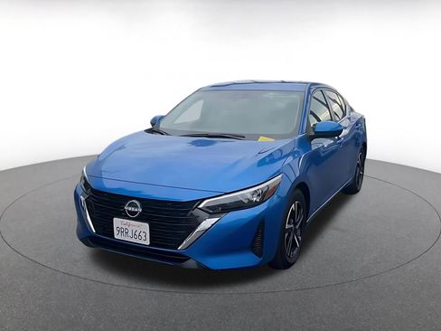 Used 2025 Nissan Sentra SV image 7