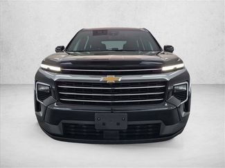 Used 2024 Chevrolet Traverse LT FWD video 2
