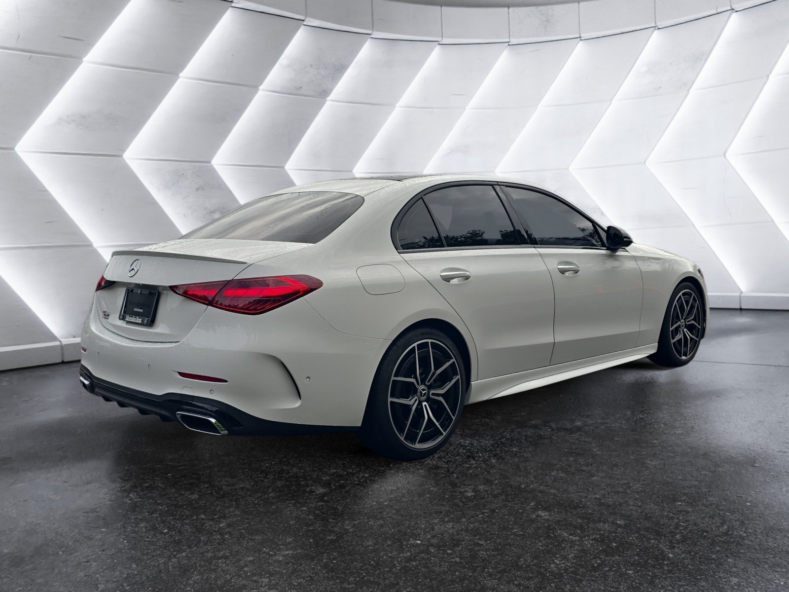 Used 2023 Mercedes-Benz C 300 Sedan image 5