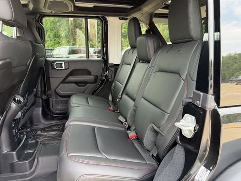 New 2026 Jeep Wrangler Unlimited Rubicon 392 w/ Quick Order Package 27X Moab AWD/4WD image 17