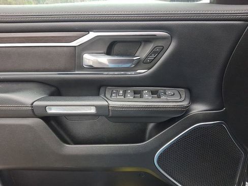 Used 2025 RAM 1500 Laramie image 12