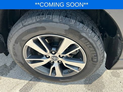 Used 2016 Toyota RAV4 XLE FWD image 17