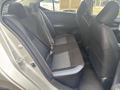 Used 2025 Nissan Versa SV FWD image 38