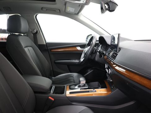 Used 2021 Audi Q5 e Premium w/ Convenience Package AWD/4WD image 21