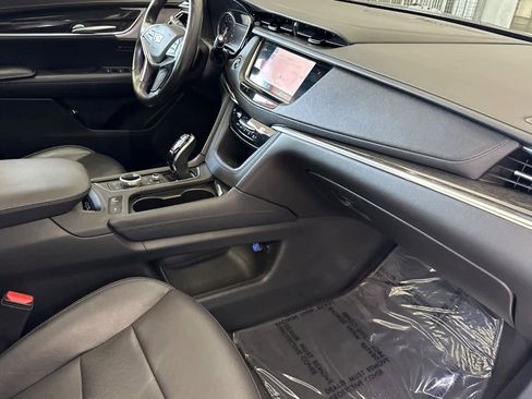 Used 2020 Cadillac XT5 Premium Luxury image 17