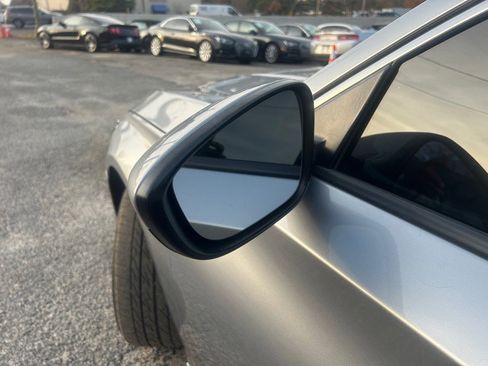 Used 2018 Honda Accord LX image 13