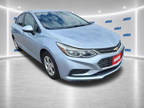 Used 2018 Chevrolet Cruze LS FWD image 7