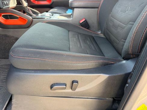 Used 2024 Nissan Frontier PRO-4X w/ Pro Convenience Package image 17