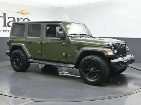 Used 2021 Jeep Wrangler Unlimited Sahara w/ Uconnect 4C Nav & Sound Group AWD/4WD image 6