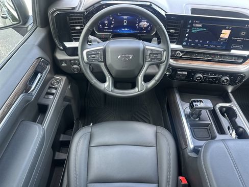 Used 2026 Chevrolet Silverado 1500 RST AWD/4WD image 17