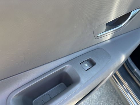 Used 2023 Hyundai Elantra Blue FWD image 18