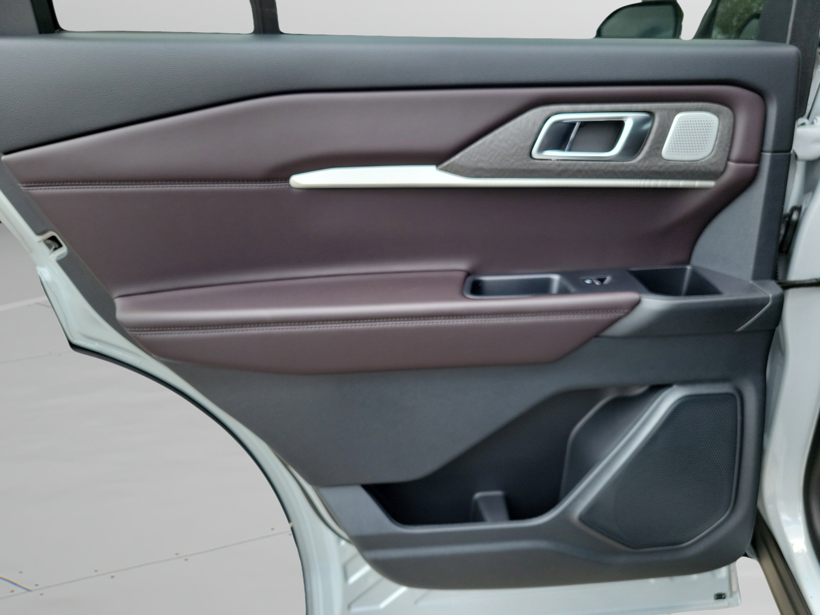 New 2026 Ford Explorer Platinum RWD image 10