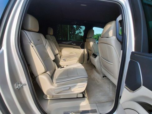 Used 2021 Cadillac Escalade ESV Premium Luxury w/ Performance Package RWD image 35