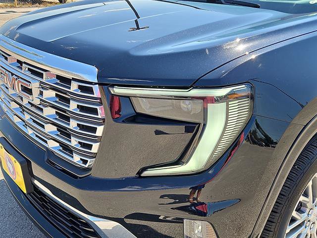 Used 2026 GMC Acadia Denali FWD image 7