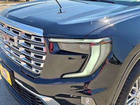 Used 2026 GMC Acadia Denali FWD image 7