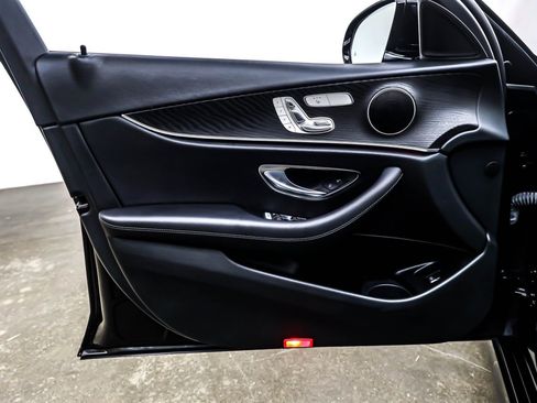 Used 2022 Mercedes-Benz E 350 Sedan image 23