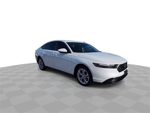 Used 2025 Honda Accord LX image 2