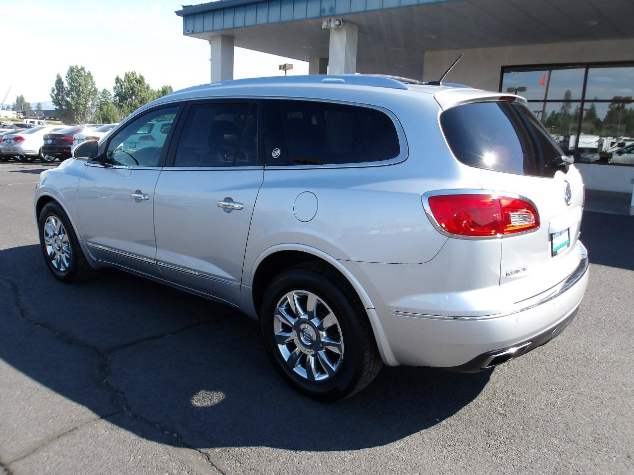 Used 2014 Buick Enclave Premium w/ Trailering Provision Package AWD/4WD image 3