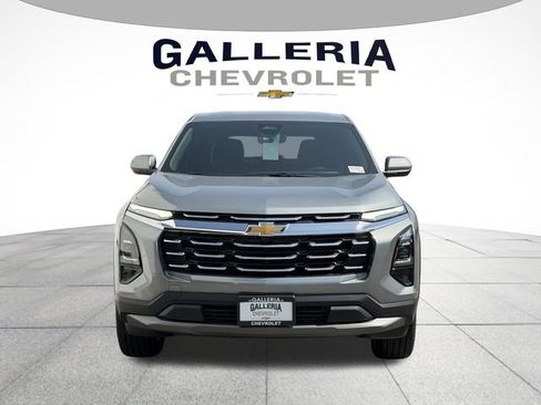 New 2026 Chevrolet Equinox LT w/ Convenience Package II FWD image 3