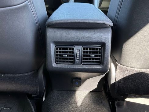 Used 2023 Toyota Camry XLE w/ Navigation Package image 19