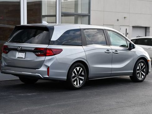 Used 2025 Honda Odyssey EX-L image 7