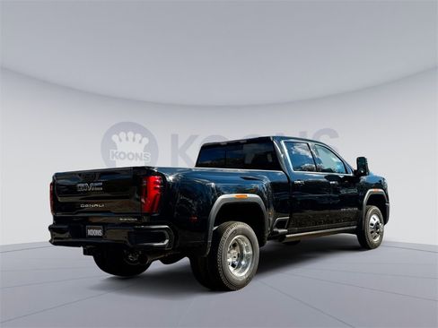 New 2026 GMC Sierra 3500 Denali Ultimate image 7