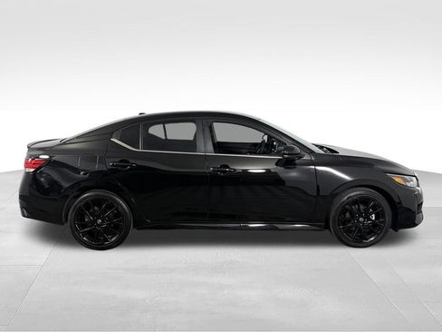 Used 2025 Nissan Sentra SR w/ Midnight Edition FWD image 5