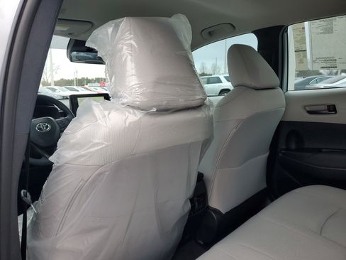 New 2026 Toyota Corolla Cross L image 9