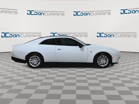 Used 2025 Dodge Charger R/T w/ Quick Order Package 25M R/T image 9