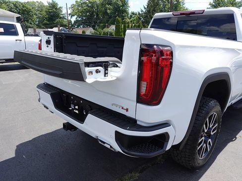 Used 2024 GMC Sierra 1500 AT4 w/ Technology Package AWD/4WD image 30