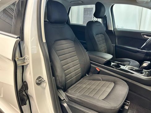 Used 2016 Ford Edge SEL FWD image 20